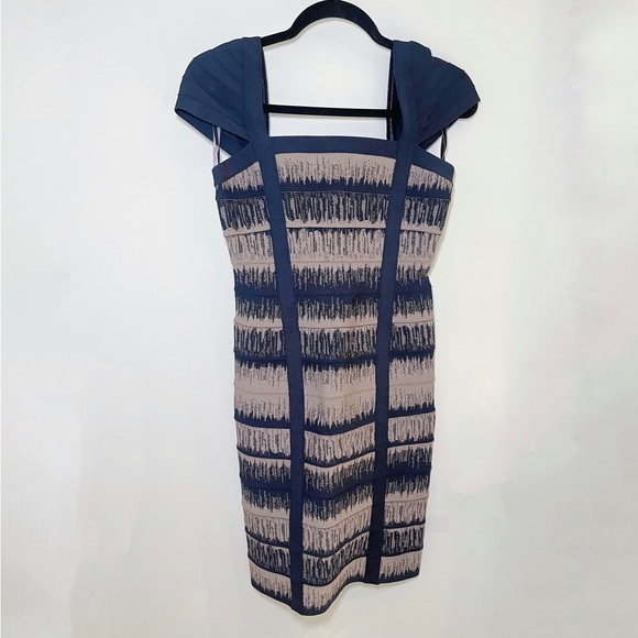 Herve Leger Cap Sleeve Bandage Bodycon Dress US 6 - Picture 2 of 5